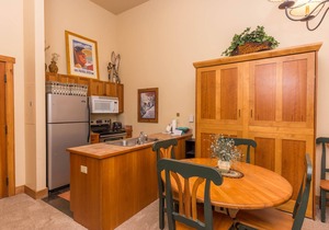 River Run Condo w/Mountain Views from Private Balcony & Close to Gondola!