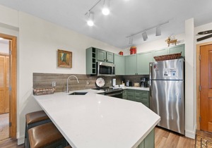River Run Condo w/Private Balcony for Courtyard Views, Close to Gondola!