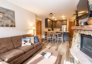 River Run Condo w/Slope Views from Balcony, Walk To Gondola/Shops/Dining!