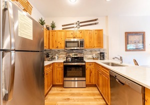 River Run Village Condo w/Mountain Views, Short Walk to Gondola/Shops/Dining