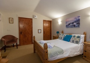 Riverhouse Lodge, UPWEY