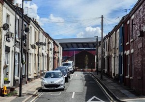 RIVERPOOL - LUXRY SUITS FOR FOOTBALL FANS NEAR AnFIELD STADIUM