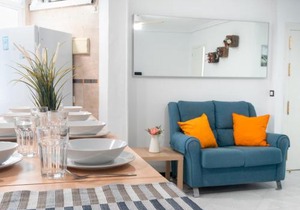 Riverside Apartment in Triana