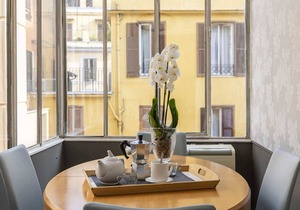 ROMAC Condotti I - 3bedroom at Spanish Steps