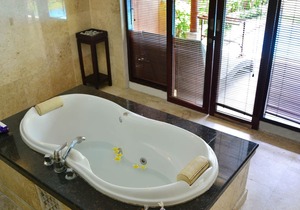 Romantic 1 BR Private Pool Villa in Kuta