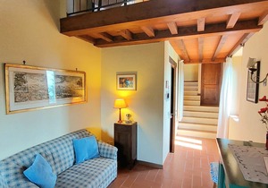 Romantic flat in villa, in the hills of Florence, countryside, pool, relax.