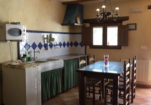 romantic house for 2 or 4 people with jacuzzi