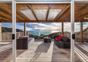 Romantic Piha