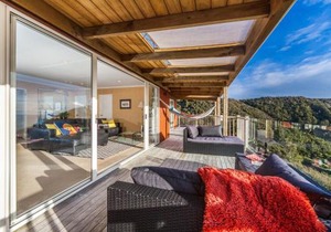 Romantic Piha