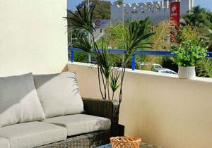 Romantic sea views apartment