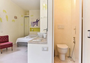 Rome: Delightful tiny apartment close to the Colosseum