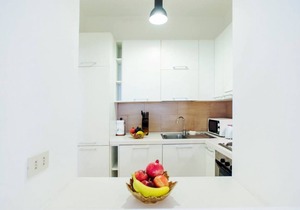 Rome, near Spanish Steps, modern and spacious apartment for 8