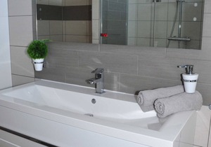 Room 1 - Pension N37 - modern furnished rooms in a quiet location