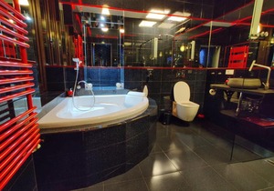 ROOM 21 Pure Relaxation in The Heart of Brasov!