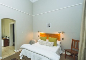 Room in BB - Lovely Guesthouse in Pretoria welcoming you on a spacious room with Breakfast