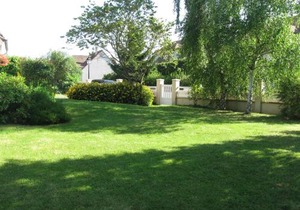 Room in House - F2 in suburban residence 30 km from Paris