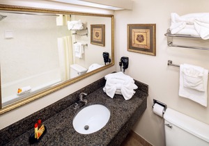 Room with Partial Ocean Views in South Myrtle Beach - Full Access to Amenities!