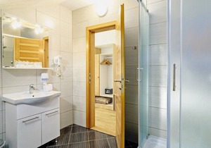 Rooms Zdravko, (15913), Oštarski Stanovi, Croatia