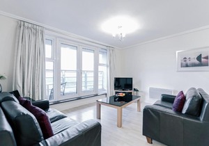 Roomspace Serviced Apartments - Centrium