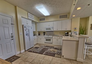 Roomy Condo with Pool and Beach Access - Unit 0502 by RedAwning