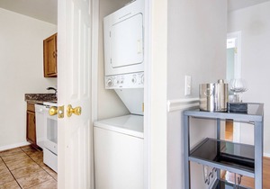 Roomy Dupont Circle 2BR nr. U Street, Metro & Glen’s Mkt, by Blueground