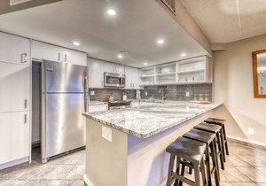 Roomy, mountain-side condo at Cachet Crossing - near skiing