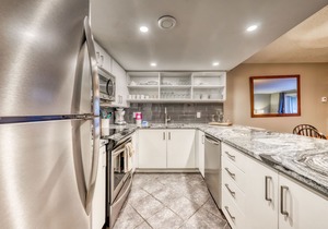 Roomy, mountain-side condo at Cachet Crossing - near skiing