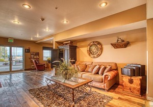 Rory & Ryan Inn