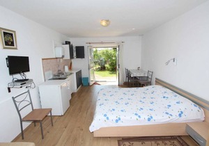 ROSANNA Studio with Terrace