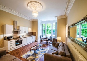 Rosedene Highland House - Emperor Apartment 2