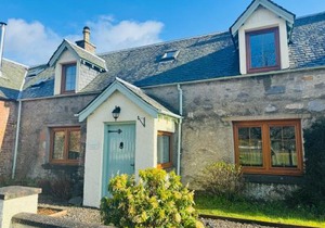 Rosemount Cottage ONE- Highland Cottage