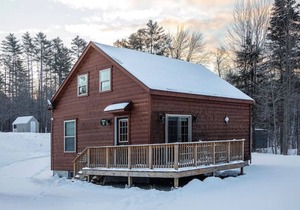 Rosewood Villa, Brand new 2 bedroom log cabin!
