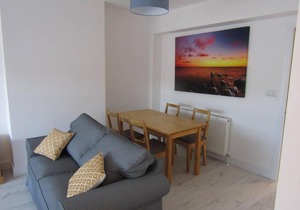 Rottingdean, 2 bed, views to woods, free parking