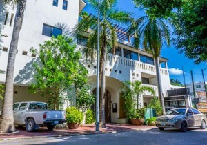 Royal Palms 3 condo