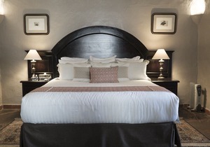 Royal Silver Inn Single Room with Living Room I