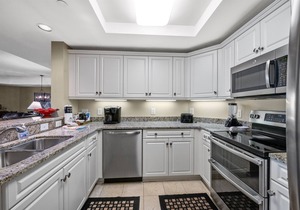 Royale Palms 2004 Renovated Oceanview w/Pool/Beach