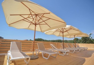 Rubinić A8, 200m to the beach, indoor heated pool, 4 people, free WiFi, parking