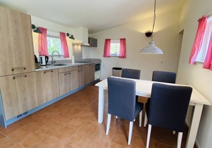 Rurally and centrally located four-person holiday home in Grijpskerke