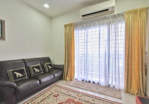 Rusnoor Homestay Alami Residensi 2-19-2