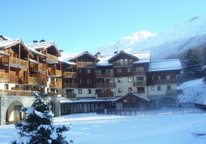 Rustic apartment on the slopes in cozy Val Cenis