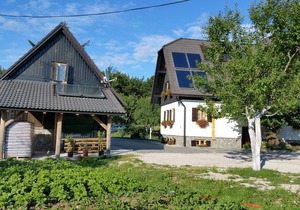 Rustic Inn River 2