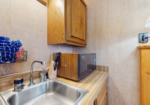 Rustic suite in the heart of Northstar - easy access to lifts & hiking