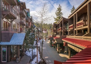 Rustic suite in the heart of Northstar - easy access to lifts & hiking