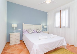 SA CASETA DE SES VAQUES.SON COVAS (SA VAQUERIA 2) - Chalet with shared pool in CAMPOS. Free WiFi