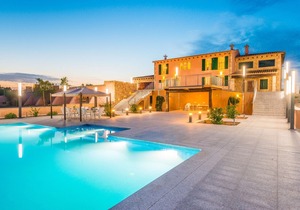 Sa Montanyeta - Five Bedroom Villa, Sleeps 10