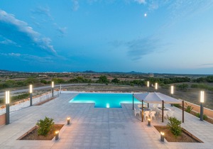 Sa Montanyeta - Five Bedroom Villa, Sleeps 10