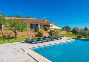 Sa Roca Blanca - Three Bedroom Villa, Sleeps 6