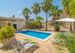 Sa Verdera - Five Bedroom Villa, Sleeps 10