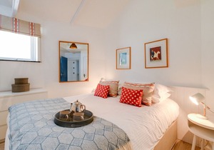 Sail Loft Studio - Three Bedroom Apartment, Sleeps 6