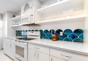 Sailfish Gulf Suites #4, Garden Views, Steps from the Beach